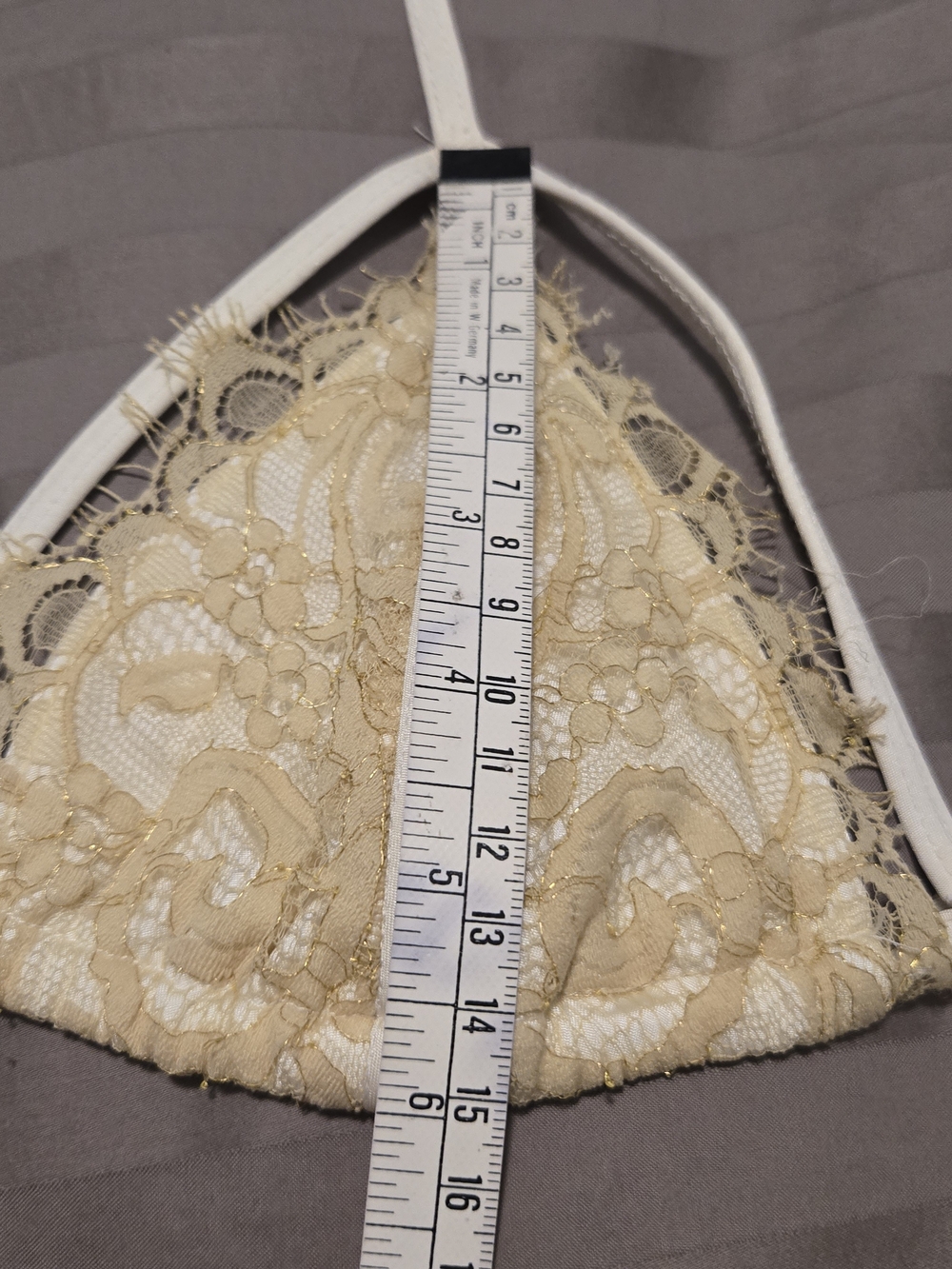 Beach Bunny Gun Powder And Lace Bikini Set In White. S/M - Picture 12 of 16